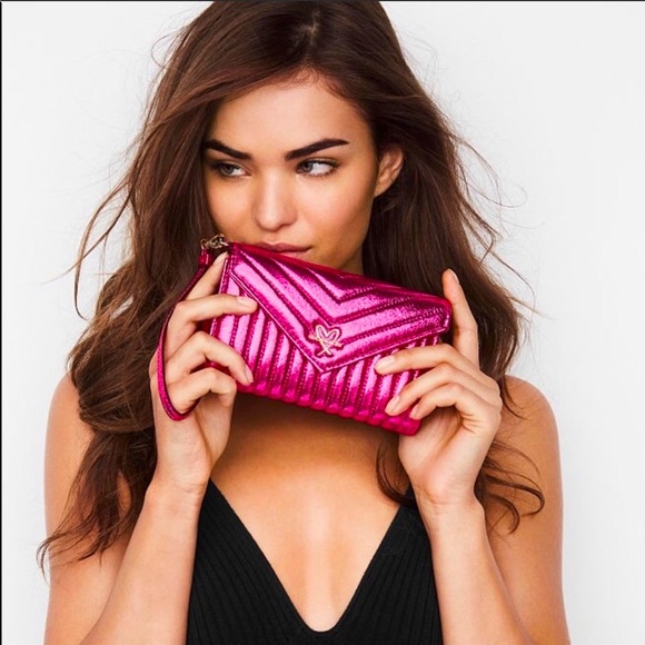 NWT Victoria’s Secret Fuchsia Wallet / Wristlet - Picture 10 of 14